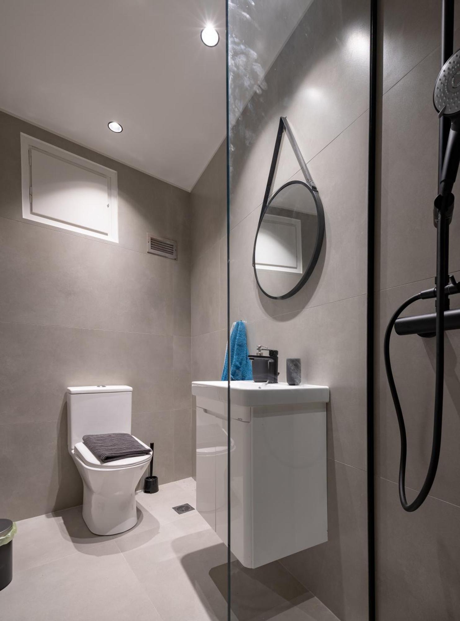Apartment Ermou Street 1 Bedroom 4 Persons By Mps
